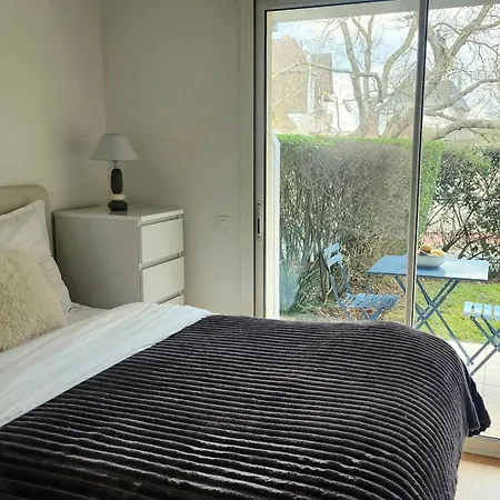 T2 With Garden And Terrace In Tourgeville