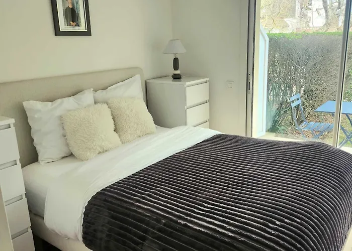 T2 With Garden And Terrace In *