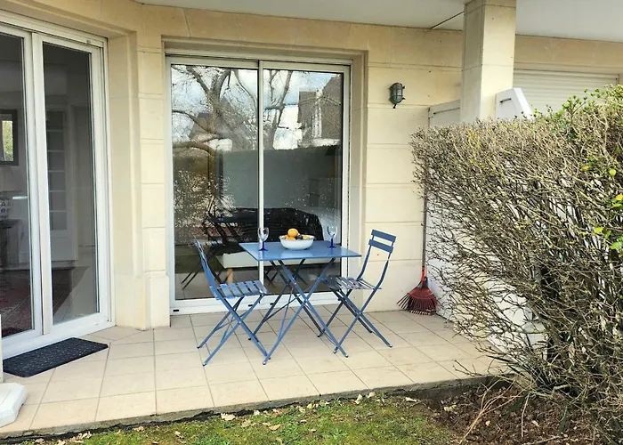 Apartament T2 With Garden And Terrace In